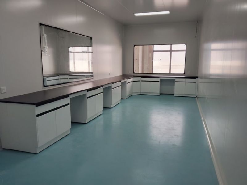 實(shí)驗(yàn)臺廠家